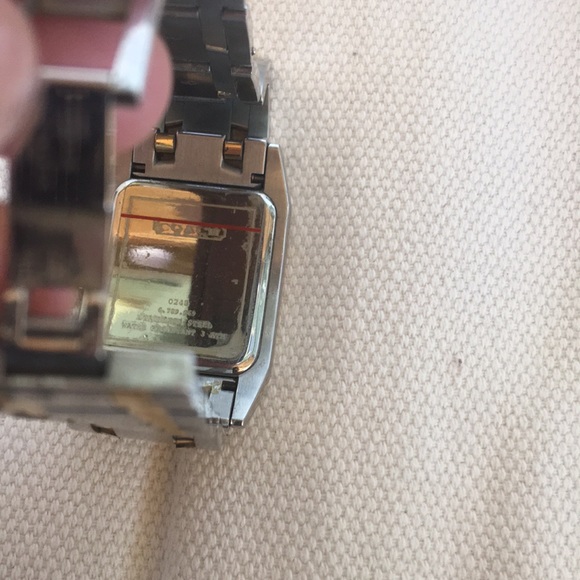 Coach watch - Picture 8 of 8
